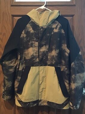 Burton Tie-Dye Black and Tan Hooded Snow Jacket